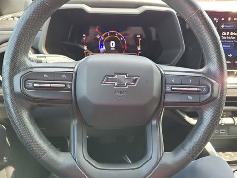 Used 2023 Chevrolet Colorado Trail Boss w/ Technology Package image 27