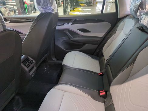 New 2026 Volkswagen Tiguan SE AWD/4WD image 26