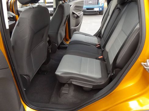 Used 2016 Ford Escape SE AWD/4WD image 16