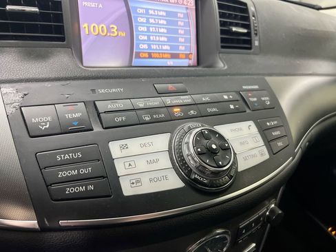 Used 2007 INFINITI M35 Sport w/ Technology Pkg image 16