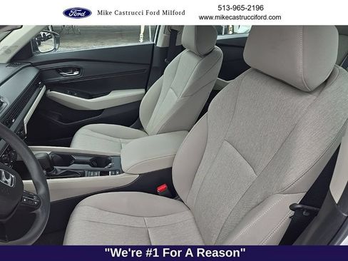 Used 2025 Honda Accord SE image 7