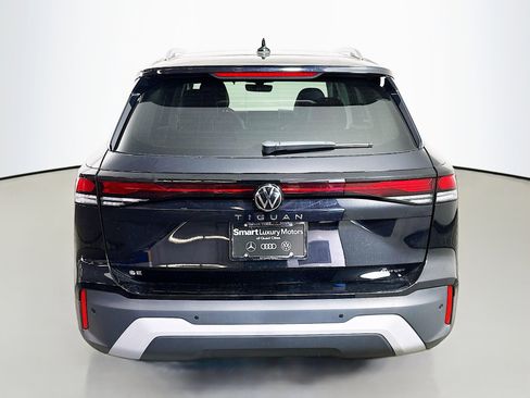 New 2026 Volkswagen Tiguan SE AWD/4WD image 6