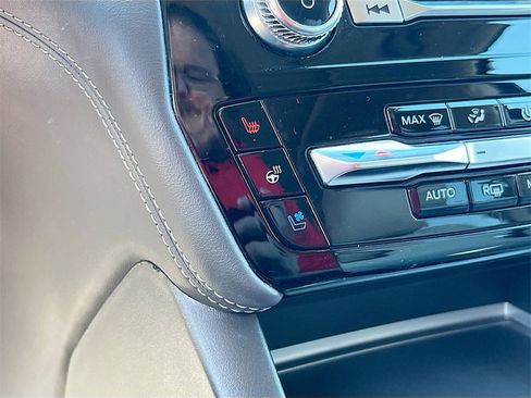 Used 2022 Ford Explorer Platinum w/ Equipment Group 601A image 21