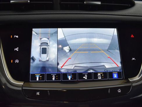 Used 2024 Cadillac XT6 Sport image 22