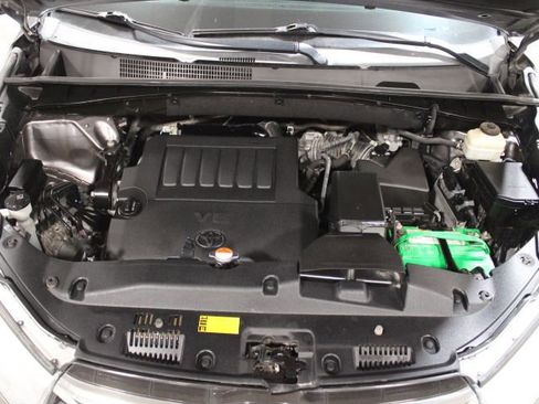 Used 2015 Toyota Highlander XLE image 48