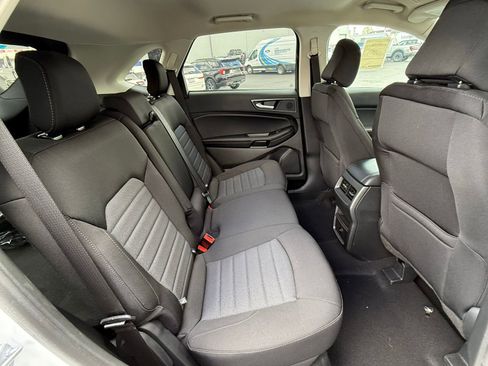 Used 2024 Ford Edge SE AWD/4WD image 13