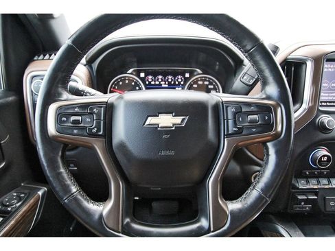 Used 2020 Chevrolet Silverado 1500 High Country w/ Technology Package image 14