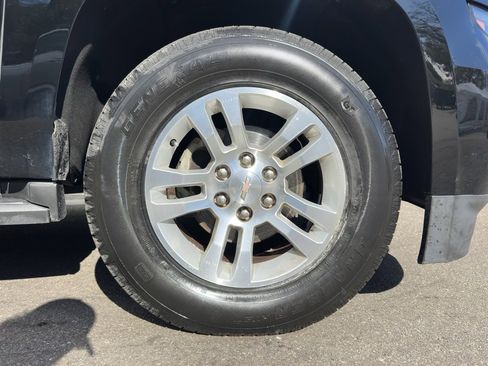 Used 2017 Chevrolet Tahoe LT image 9