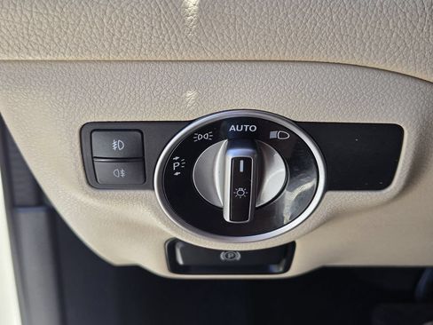Used 2018 Mercedes-Benz GLA 250 4MATIC image 24