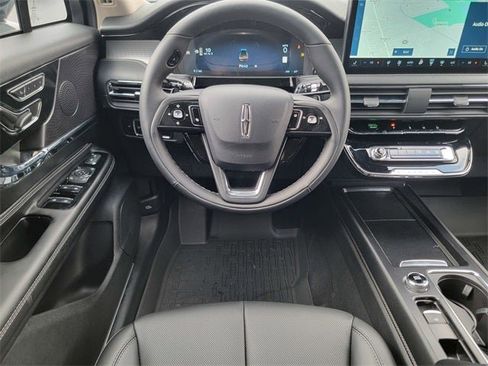 New 2026 Lincoln Corsair Premiere image 30