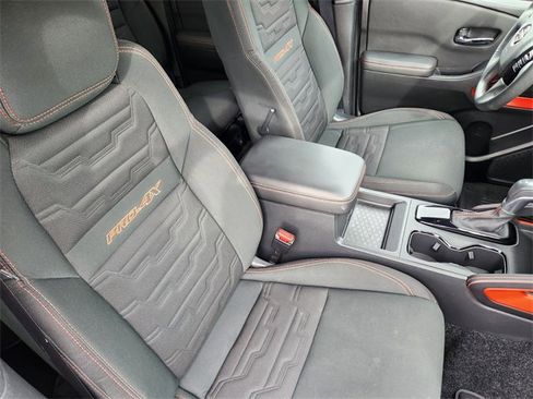 Used 2024 Nissan Frontier PRO-4X w/ Technology Package image 14