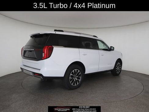Used 2025 Ford Expedition Platinum AWD/4WD image 18