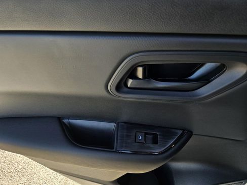 New 2026 Nissan Rogue S image 7