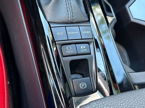 Used 2025 Toyota Camry XSE FWD image 29