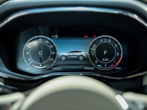 Used 2025 Jaguar F-PACE R-Dynamic S image 46