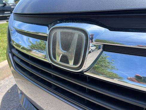 Used 2018 Honda Odyssey EX-L image 11