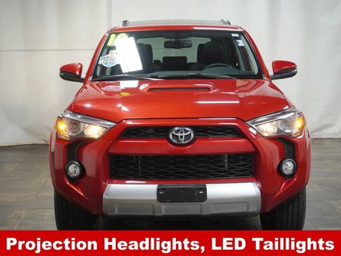 Used 2019 Toyota 4Runner TRD Off-Road Premium AWD/4WD image 8