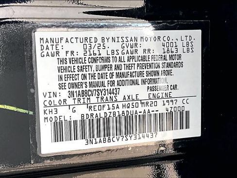 Certified 2025 Nissan Sentra SV FWD image 33