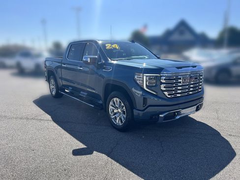 Used 2024 GMC Sierra 1500 Denali w/ Technology Package AWD/4WD image 15