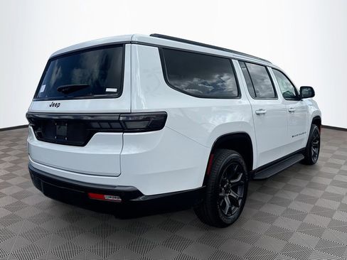 New 2026 Jeep Grand Wagoneer L Limited AWD/4WD image 5