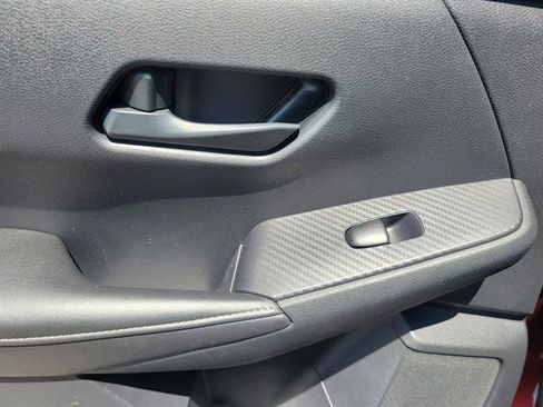 Used 2024 Nissan Sentra SV FWD image 10