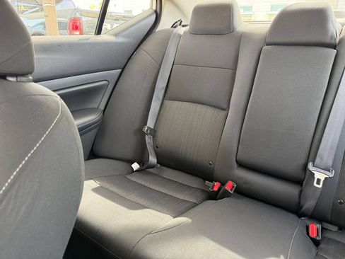 Used 2025 Nissan Altima 2.5 SV FWD image 39