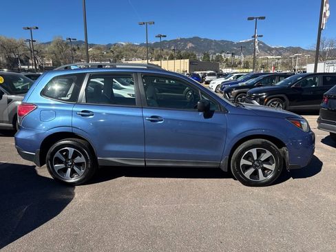 Used 2017 Subaru Forester 2.5i w/ Alloy Wheel Package image 3