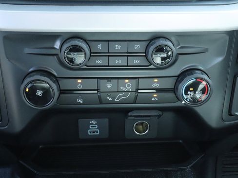 Used 2024 Ford F350 XL w/ XL Chrome Package image 9