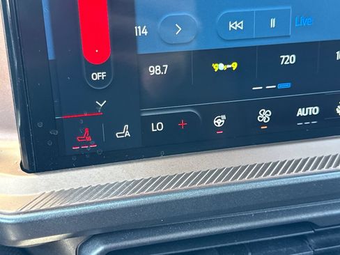 Used 2025 Ford Bronco Sport Outer Banks w/ Outer Banks Tech Package+ AWD/4WD image 36