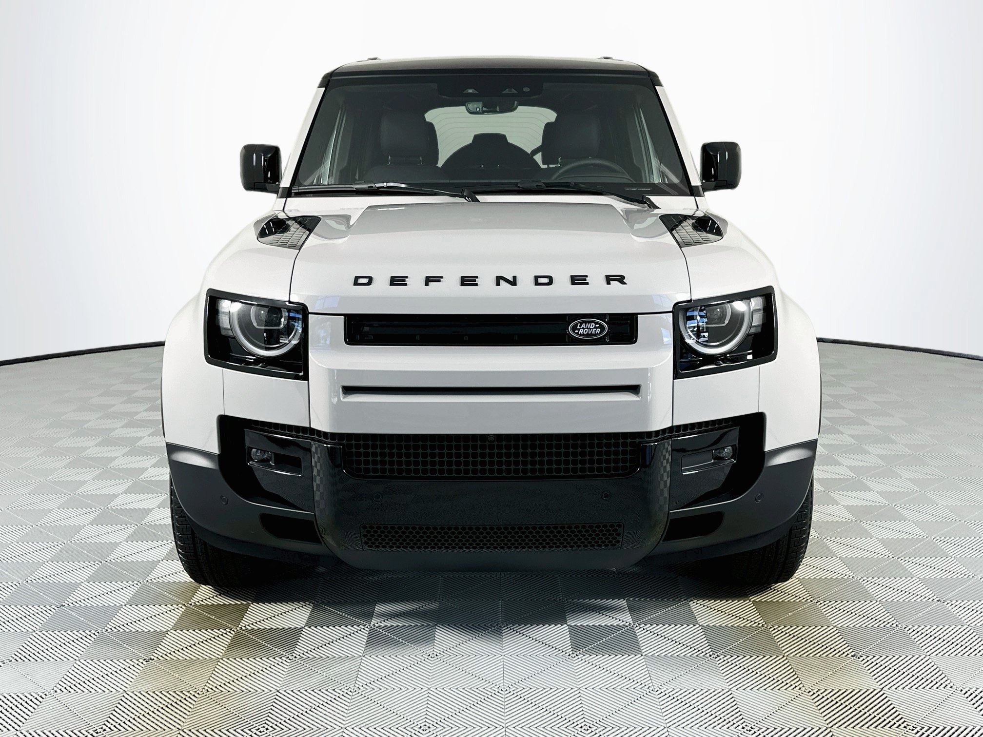 New 2026 Land Rover Defender 110 S AWD/4WD image 2