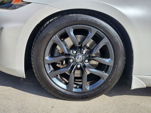 Used 2018 Nissan 370Z Roadster image 17