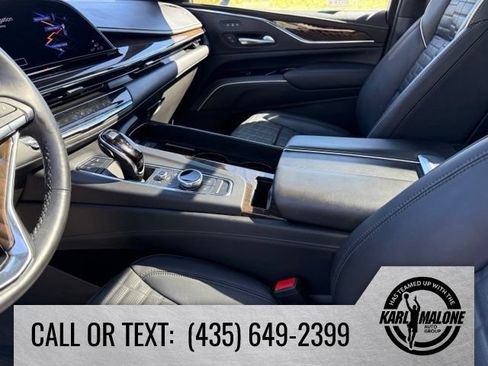 Used 2024 Cadillac Escalade ESV Sport Platinum w/ LPO, ONYX Package AWD/4WD image 23