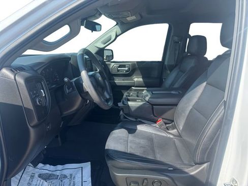 Used 2024 Chevrolet Silverado 1500 Custom w/ Turbomax Blackout Package image 9