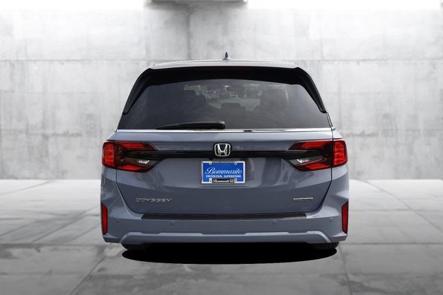 New 2027 Honda Odyssey Touring image 6