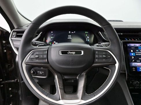 Used 2023 Jeep Grand Cherokee 4WD 4xe image 15