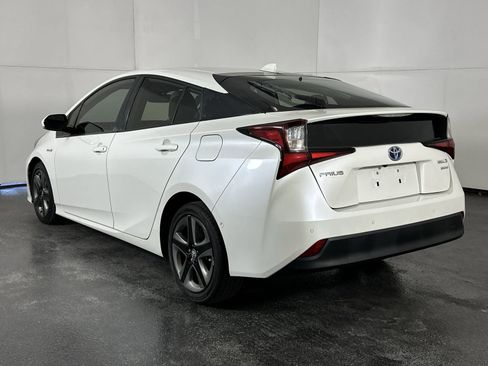 Used 2019 Toyota Prius Limited image 9