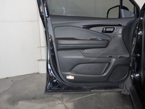 Used 2024 Honda Passport Black Edition image 36