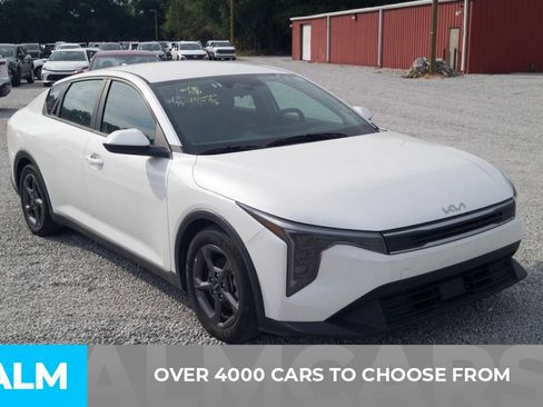 Used 2025 Kia K4 FWD image 2
