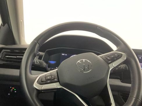 Used 2025 Volkswagen Jetta SE FWD image 23