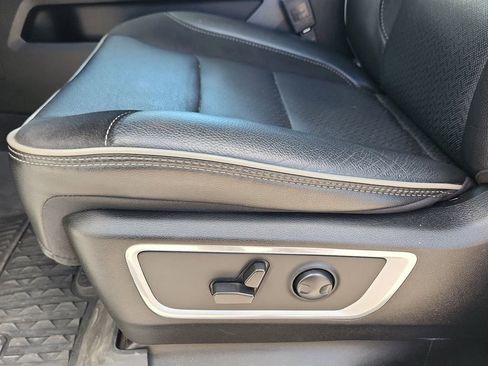 Used 2022 RAM 1500 Laramie image 18