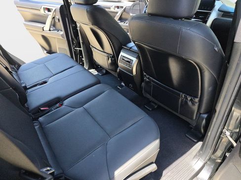 Used 2022 Lexus GX 460 Premium w/ Premium Plus Package AWD/4WD image 13