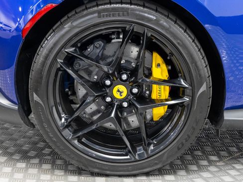 Used 2025 Ferrari Roma Spider image 50