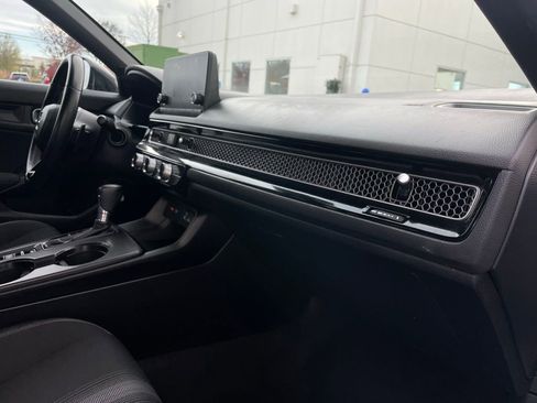 Certified 2024 Honda Civic Sport image 28