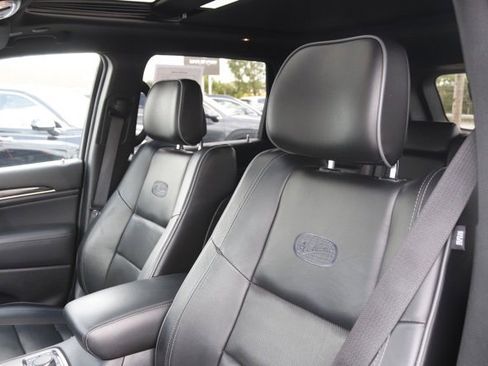 Used 2020 Jeep Grand Cherokee Overland image 15
