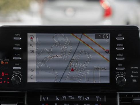 Used 2021 Toyota Sienna XLE image 24