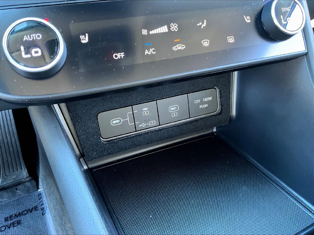 Certified 2025 Hyundai Sonata SEL FWD image 17