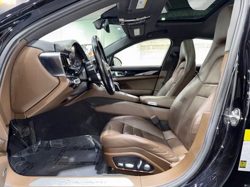 Used 2018 Porsche Panamera 4 AWD/4WD image 11
