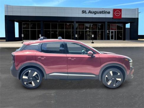 New 2025 Nissan Kicks SR image 7