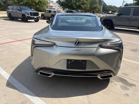 Used 2018 Lexus LC 500 Coupe w/ Performance Package RWD image 8