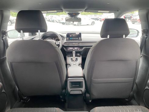 Used 2025 Honda HR-V Sport image 9